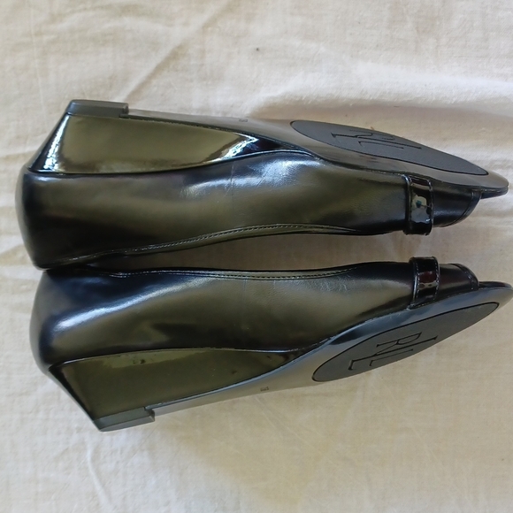 Ralph Lauren wedges, patent leather, open toe, NEW, sz 7.5 - Picture 6 of 8